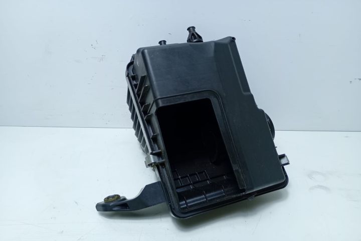 Carcasa filtru aer 1.3 i Nissan Qashqai a 2-a generatie J11