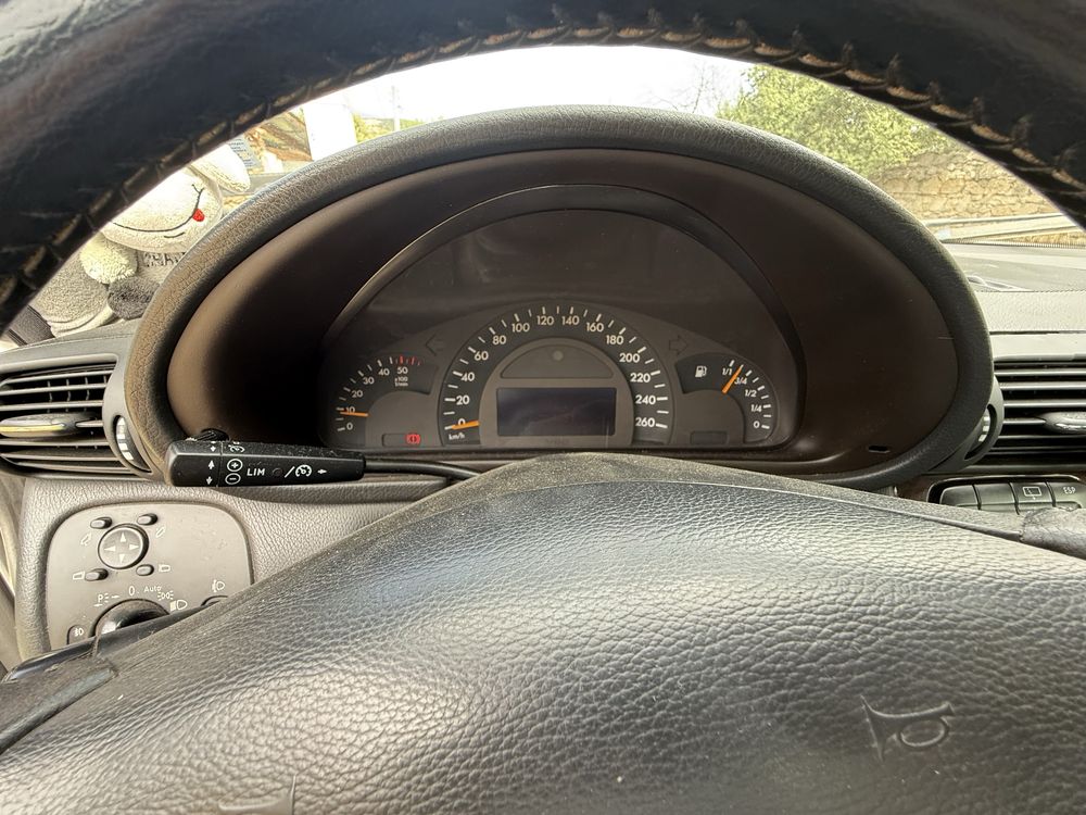 Mercedes c220 2001