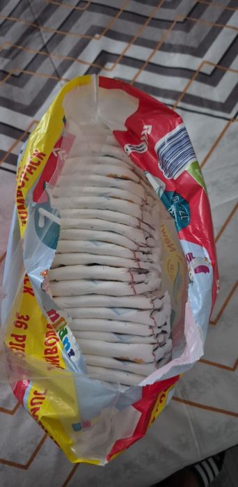Pampersi Lupilu nr 7 + aleze