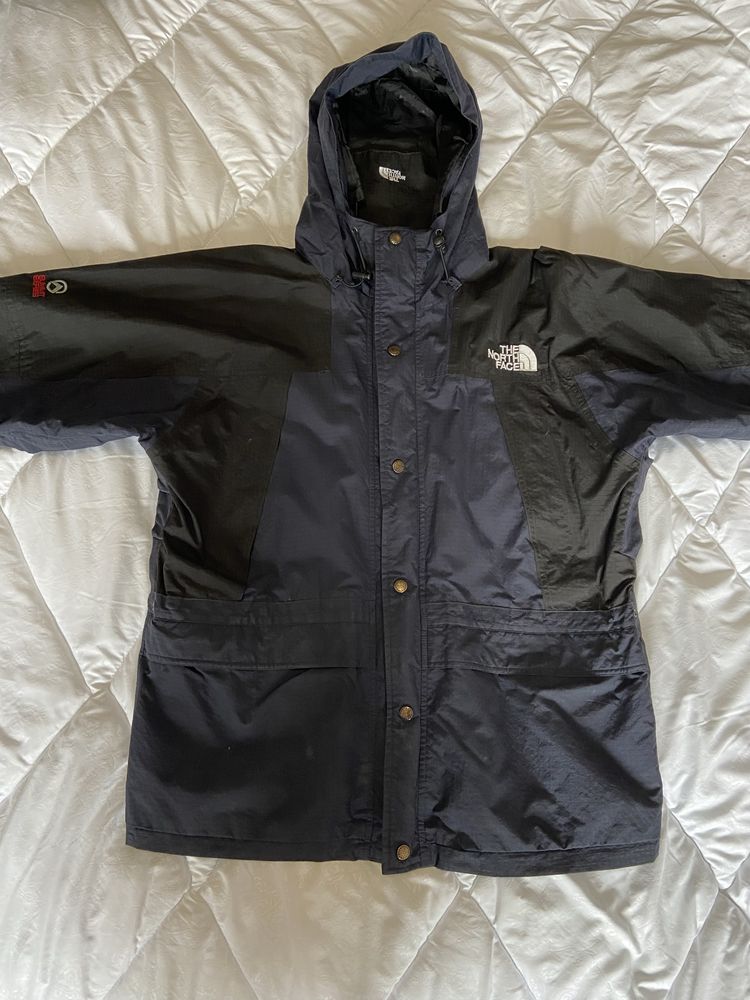 The north face, Jack Wolfskin, Columbia, Vans, Wrangler, Fred Perry