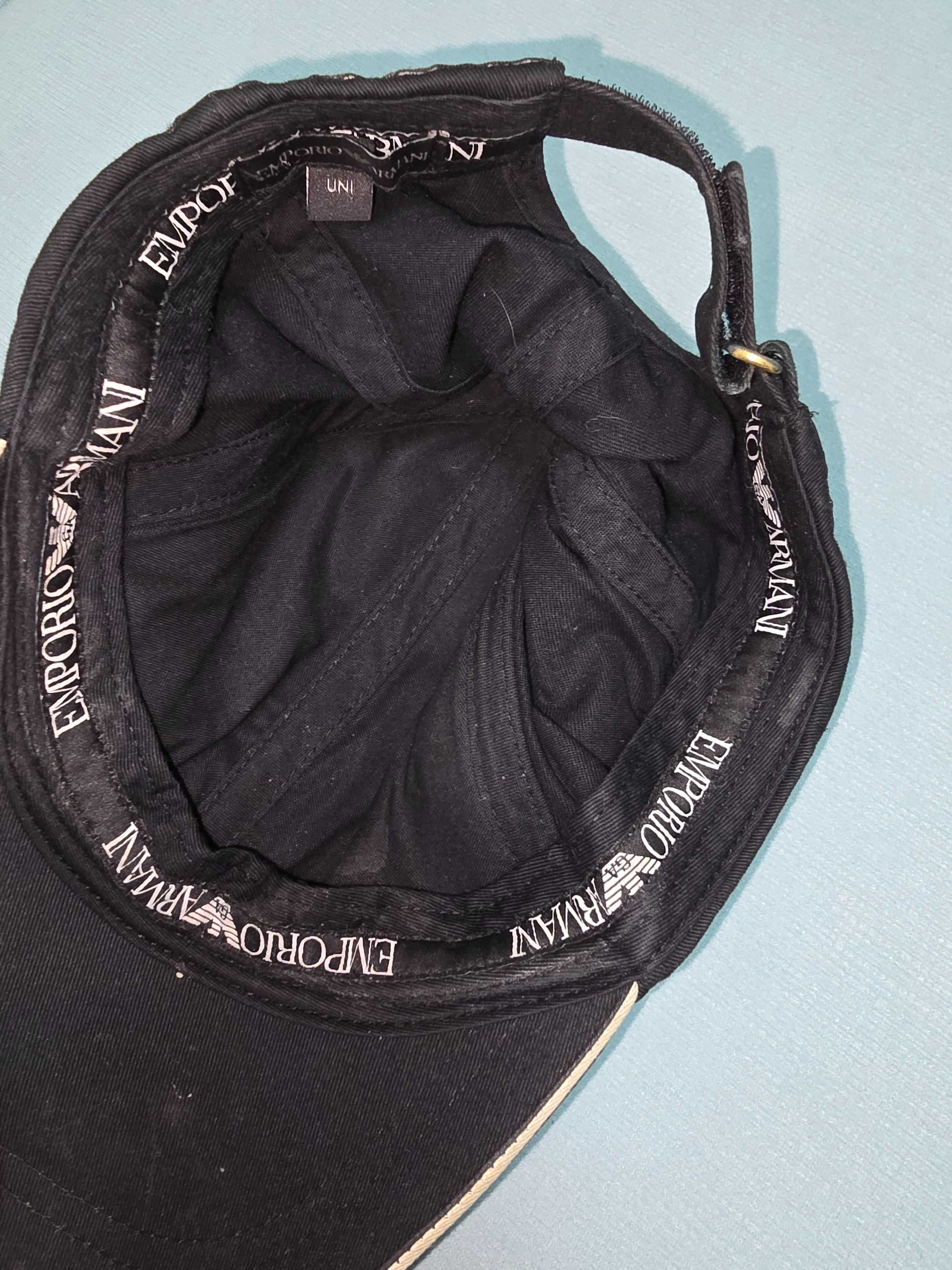 Нова мъжка шапка Armani