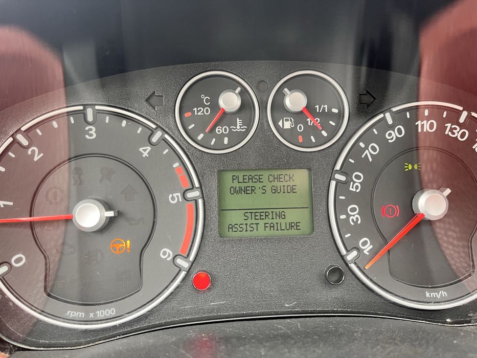 Vand Ford Fiesta 1.6 dezmembrari sau piese