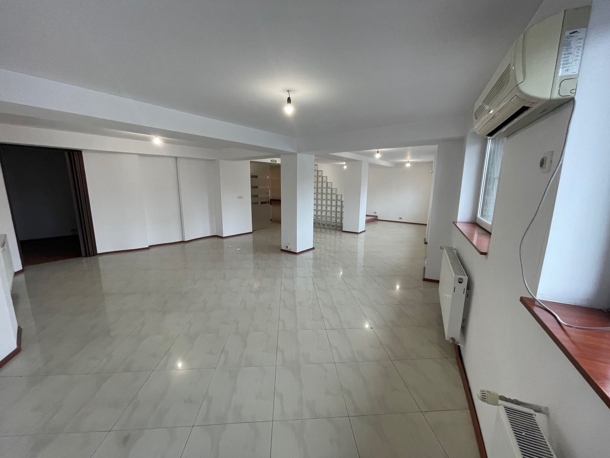 Inchiriez apartament in vila, 150mp pentru birouri, clinica
