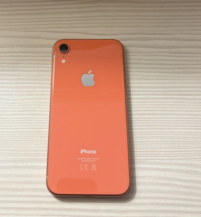 Продам Iphone XR 128 Гб (коралловый)