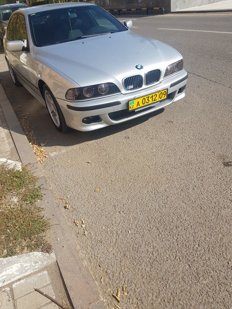 Продам BMW e39, 2000 года