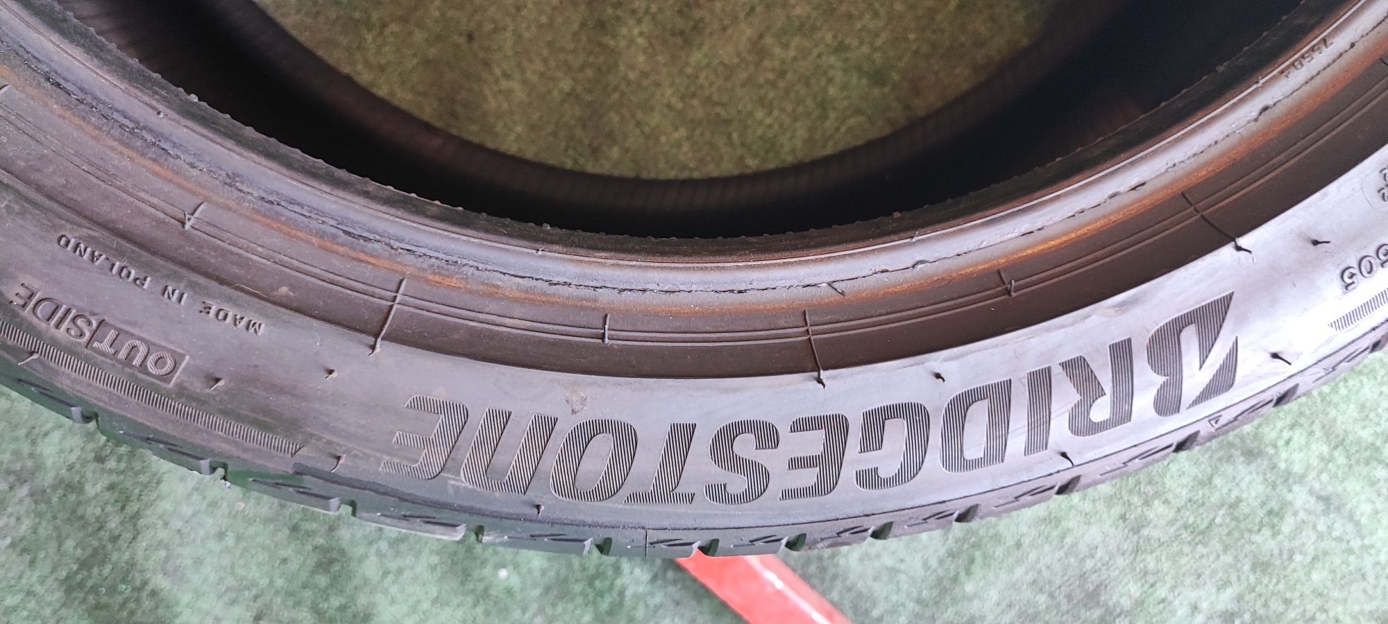 255 40 r20 Bridgestone