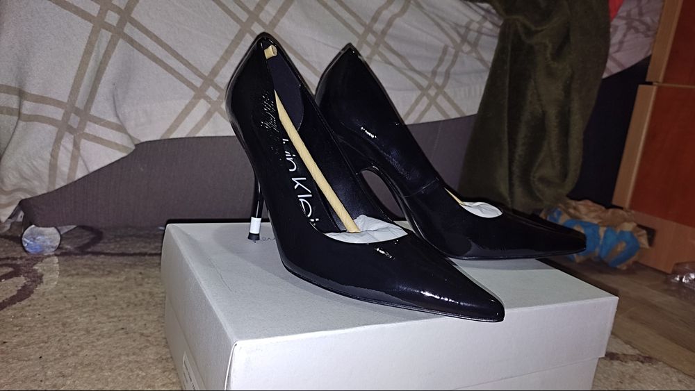 pantofi stiletto cu toc calvin klein
