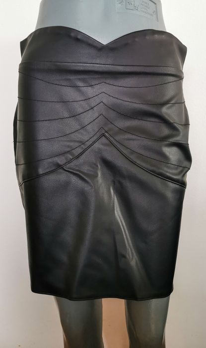 Разпродажба на всички поли, цени до 35лв.