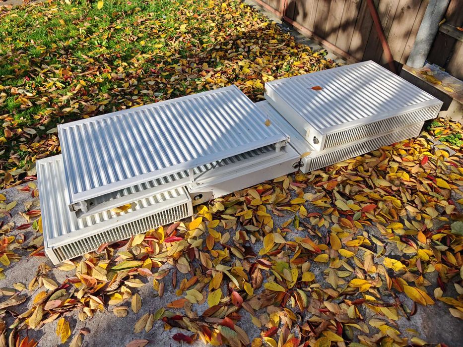 Calorifere de otel in stare foarte buna!