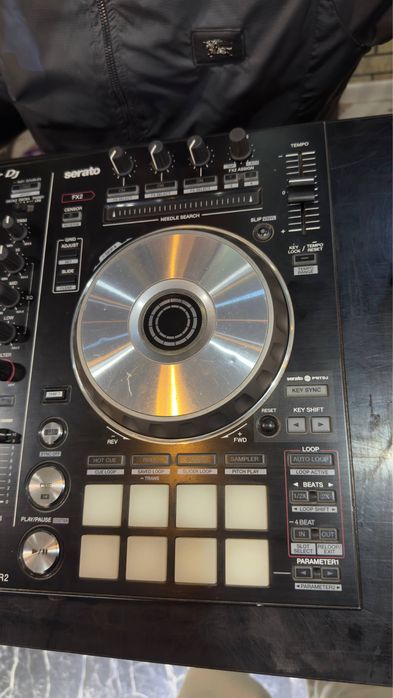 Serato Pioner dj DDJ-SR2