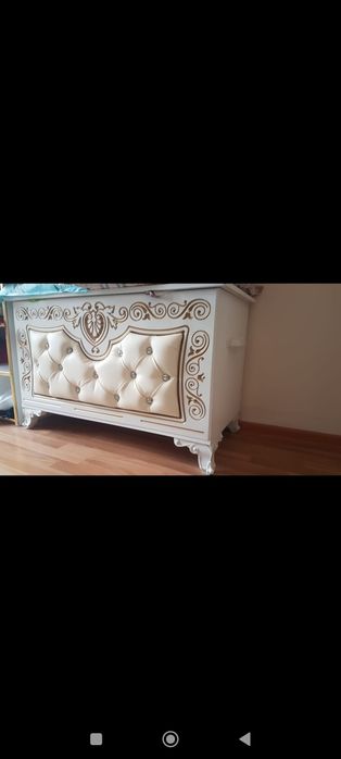 Сандык сатылады.