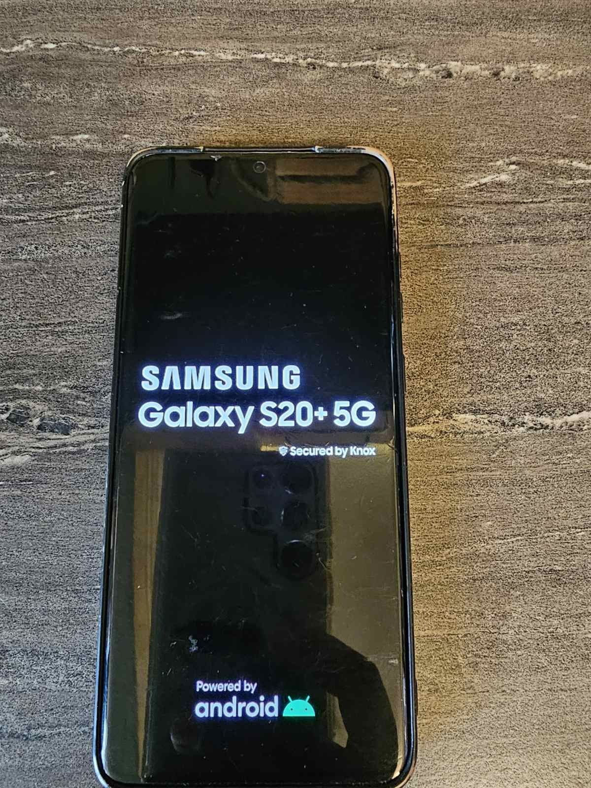 .Samsung S20+ 450лв