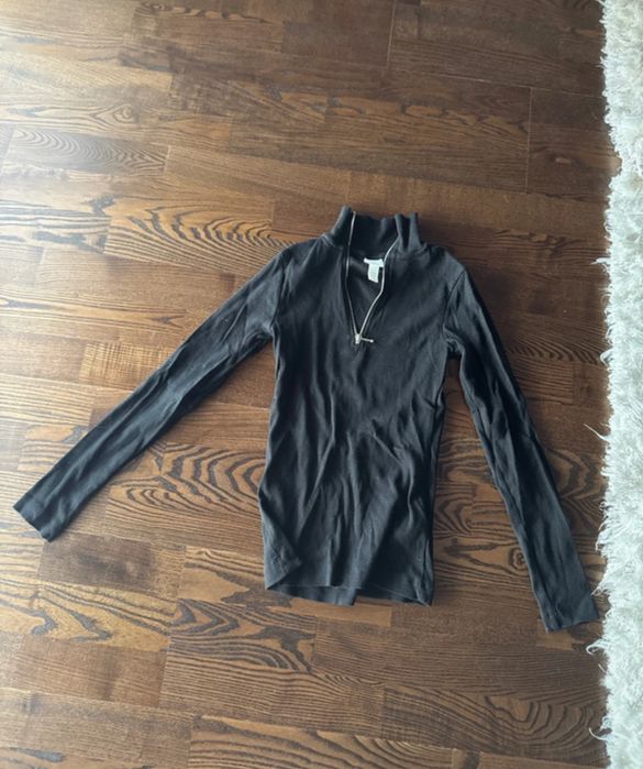 Top cu mânecă lungă și fermoar – H&M