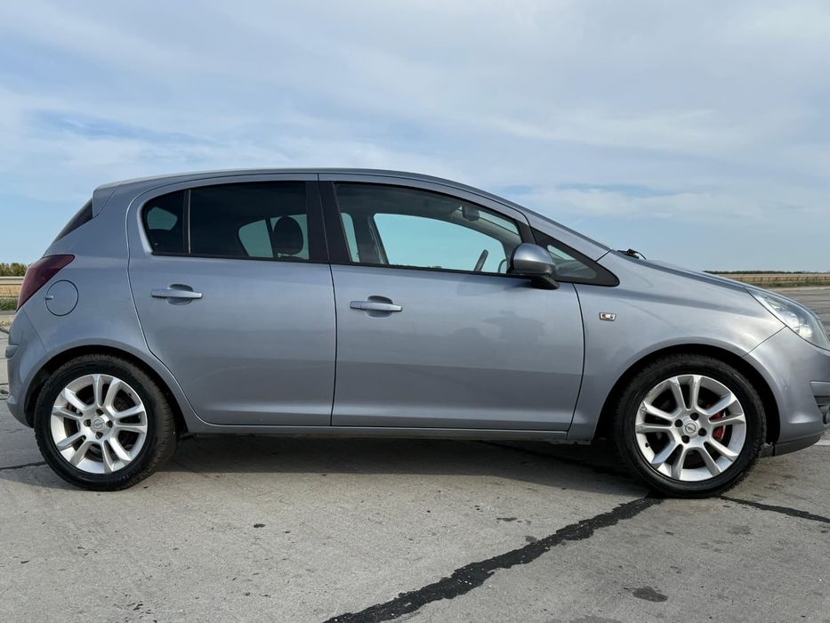 OPEL CORSA 1.4 2010