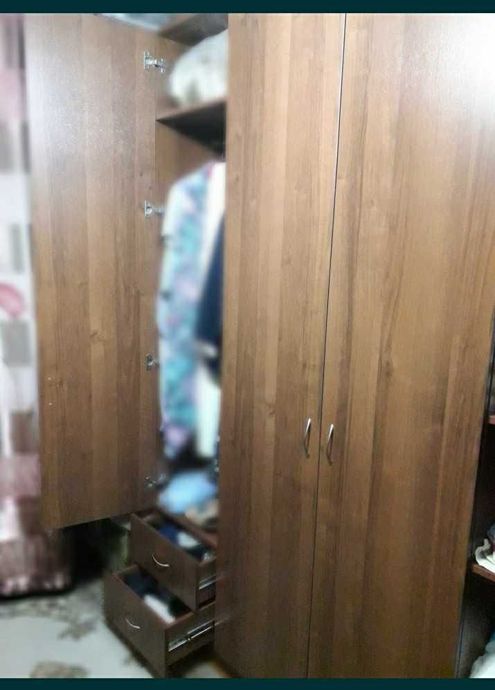 Срочно продам шифонер