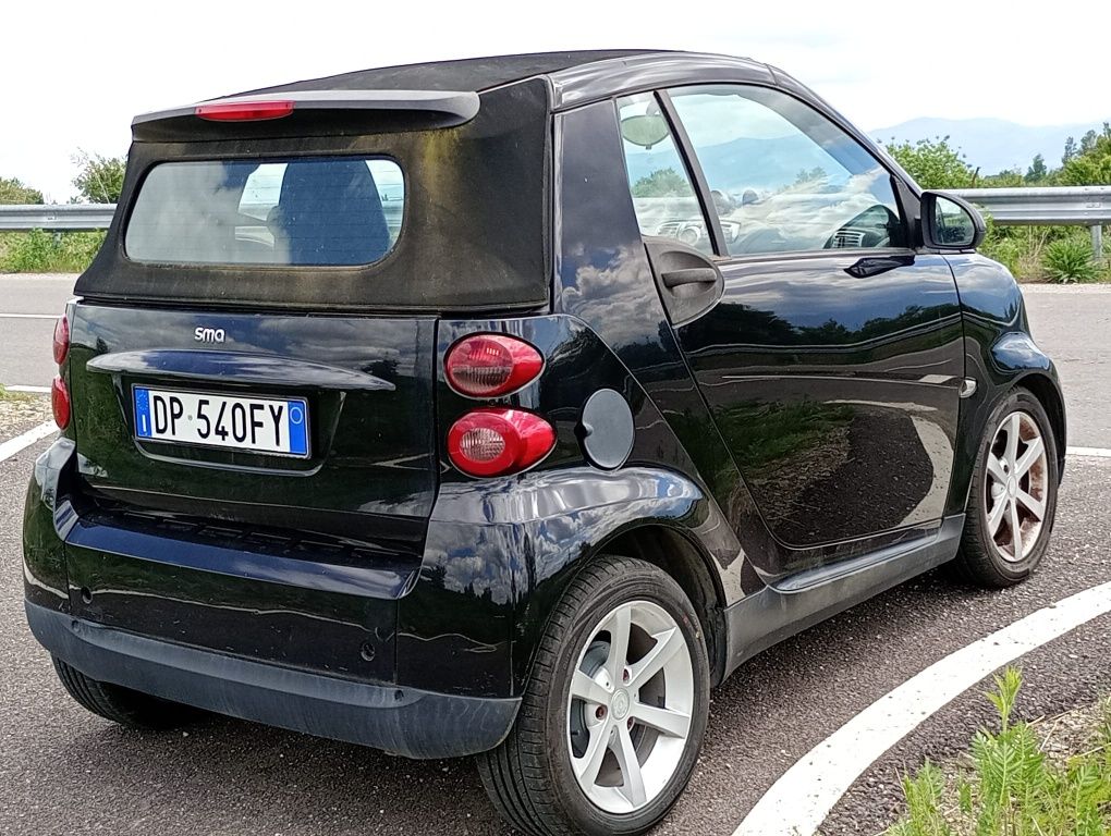 Vând Smart Fortwo cabrio 451 1.0benzina 84cp