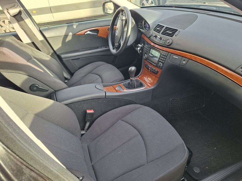 Mercedes benz e200 *w211 facelift * Germania.