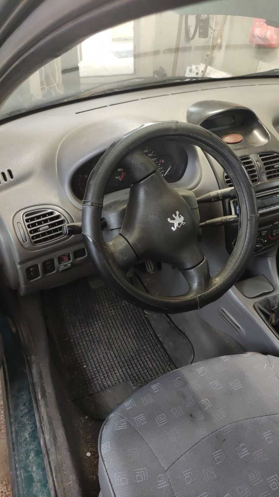 Пежо Peugeot 206 1.4 бензин / газ на части и цяла