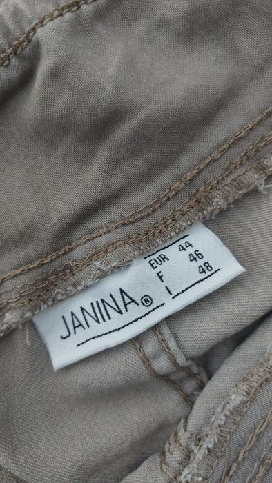 Pantaloni comozi gravide