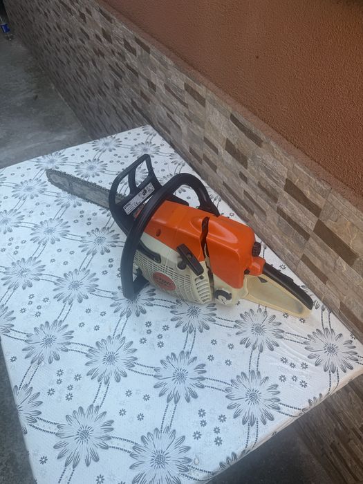 Бензинова резачка за дърва STIHL MS 270 C