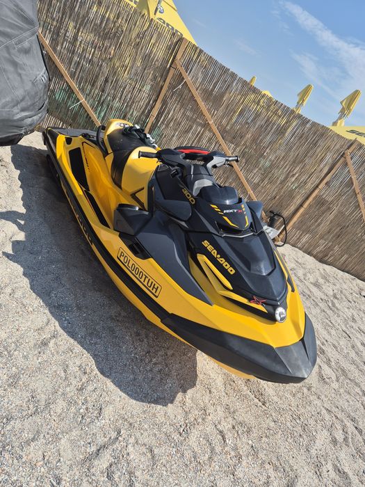 Sea-Doo RXT-X 300 de vânzare – 2023 | 25 ore de funcționare | Stare ca