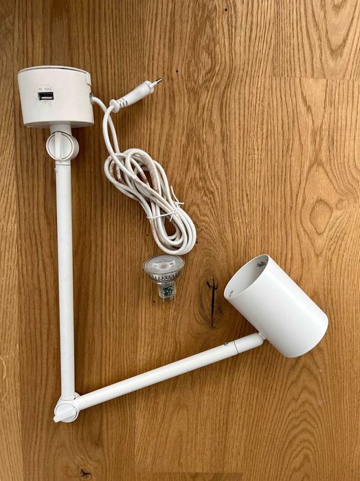 Лампа за бюро или стена IKEA NYMANE с допълнителен USB изход