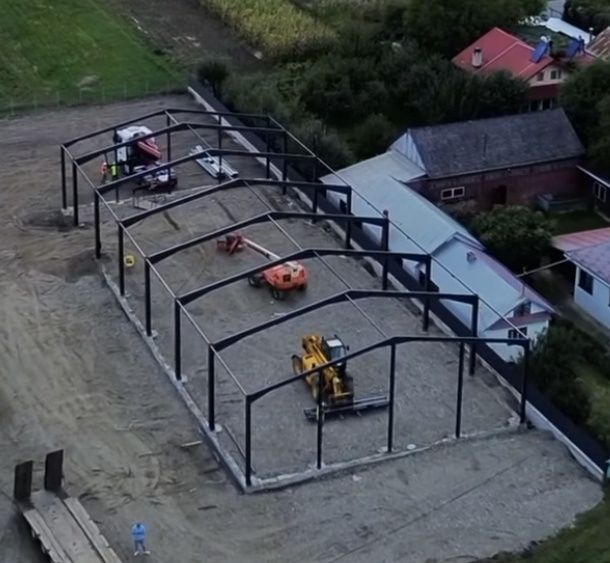 Vand si fac hale metalice