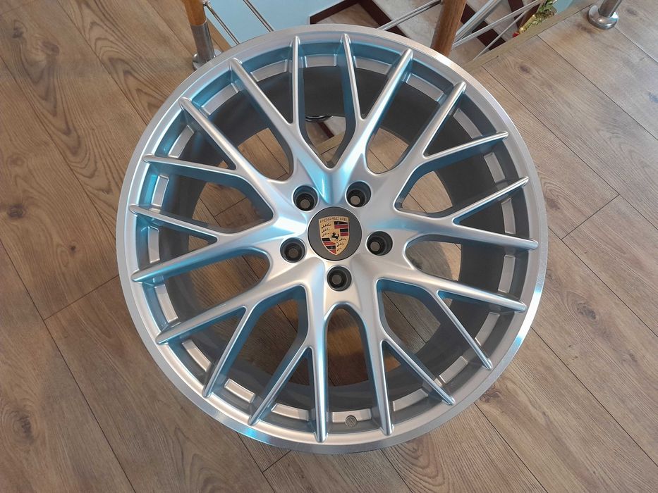 O janta de spate 21 toli originala porsche panamera cod 971601025K