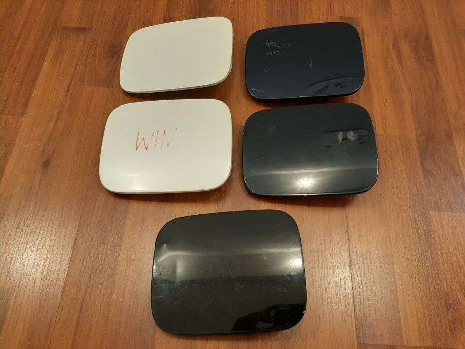 Продам Лючок бензобака Toyota Camry 30 / Lexus ES300