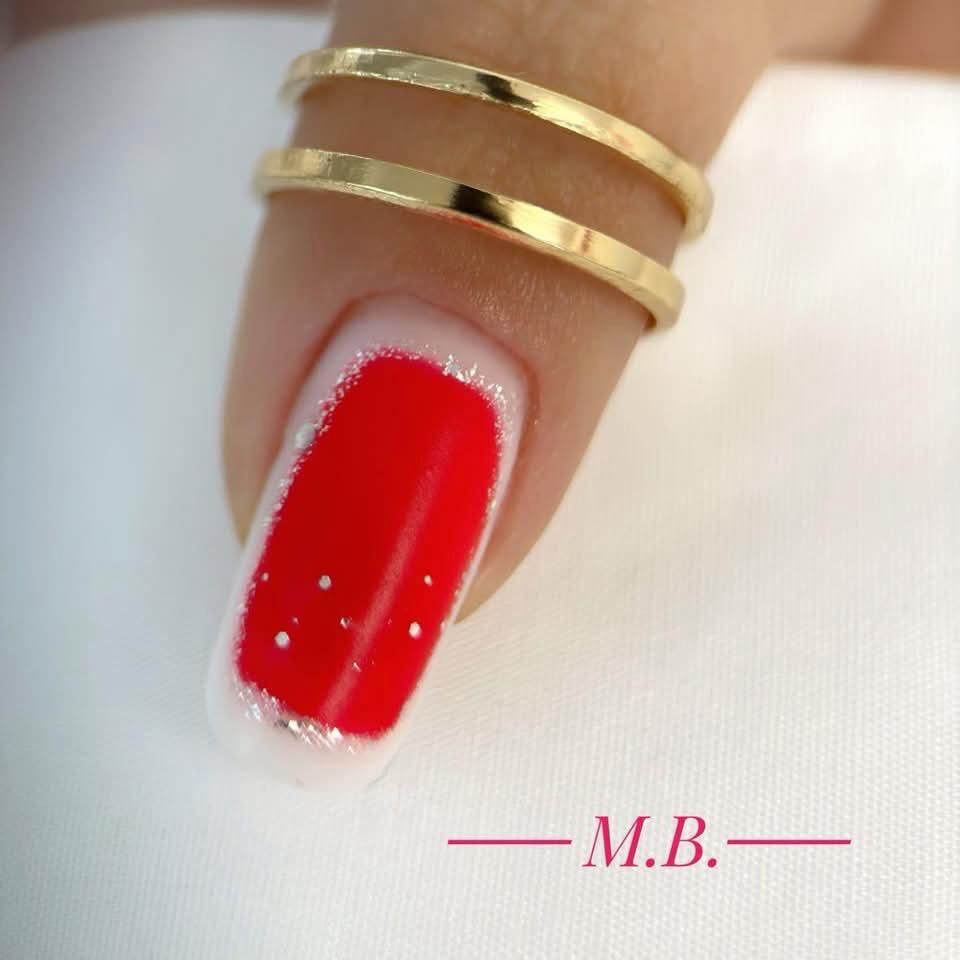 Manichiura si Pedichiura! Mystique Beauty OFERTA