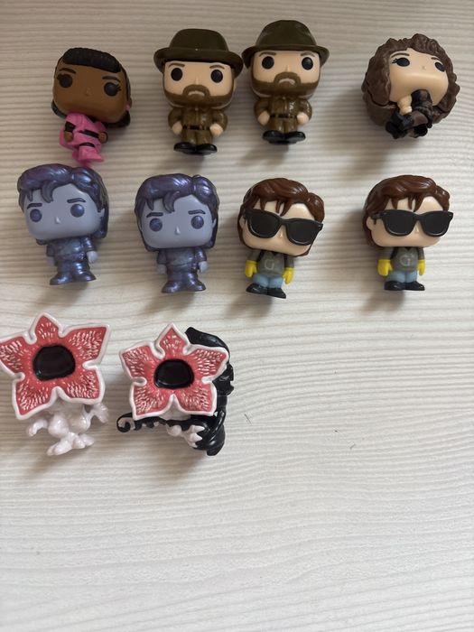 Kinder Joy Stranger things