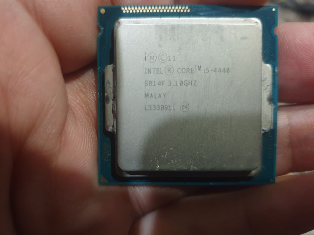 Продам процессоры i5 4440 i3 2100 и оперативки продаю ддр3