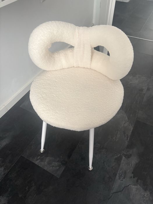 Vand Scaun make up/ machiaj material tip lânǎ