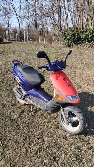 Vând un scuter aprilia