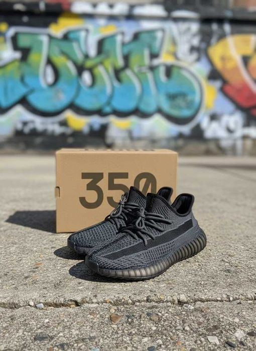 Adidasi Yeezy Boost 350 v2 Black - Marimi 40-46 - Cu cutie