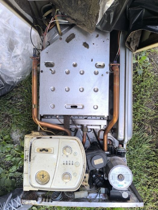 2 buc  Ariston UNO