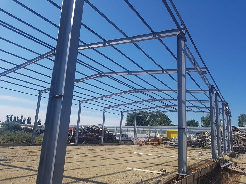 Echipa specializata pentru constructii de HALE METALICE in toata Tara