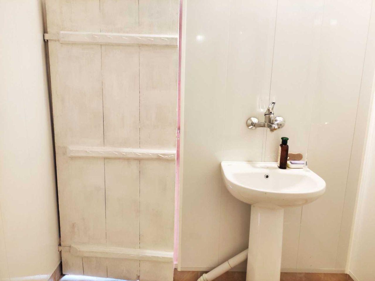 Продава се Къща в с. Смиловци, Област Габрово - 85 кв.м за 433 €/кв.м - Снимка #13