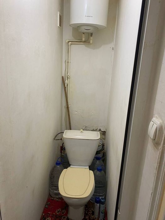 Срочно продаётся 1 комната 2 этаж Саттепо