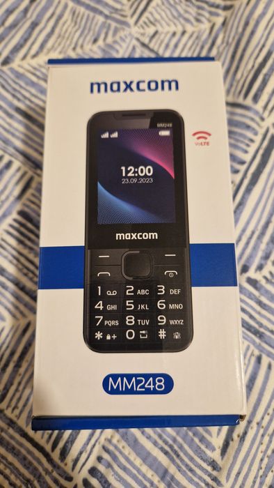 Telefon MAXCOM  MM248 nou