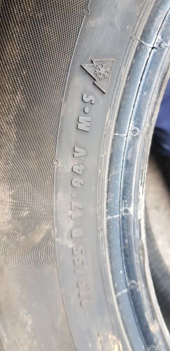 Зимни гуми-17цола-215/55-1бр.-99лв."CONTINENTAL "