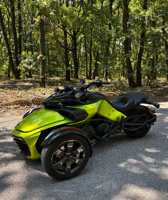 Vand Can-Am Spyder F3-S, ca nou