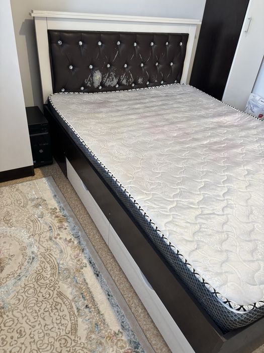 Продам Двухспальный кровать