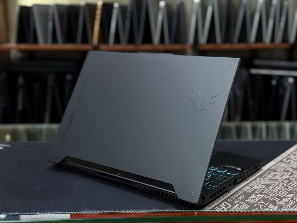 Asus Tuf Gaming 32/2TB i9-1900H RTX-4060 8GB