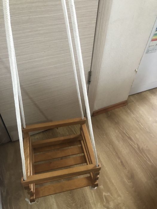 Продам,Детскую качелю.