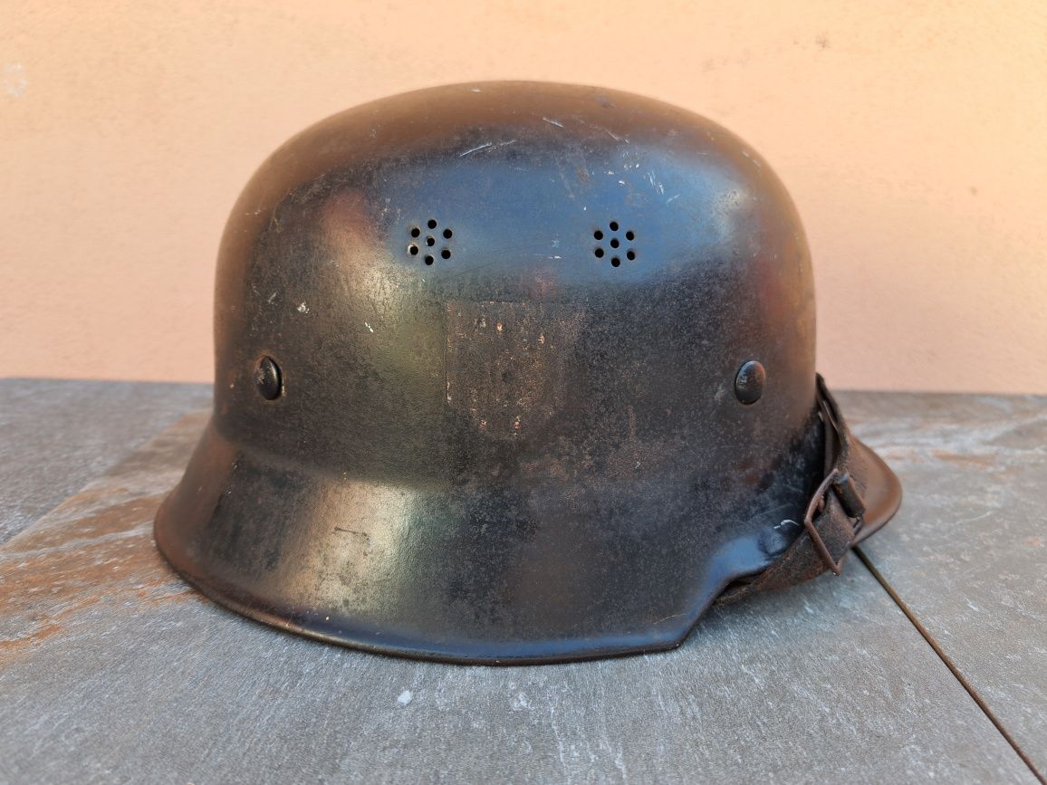 Casca germana de politie model 1934