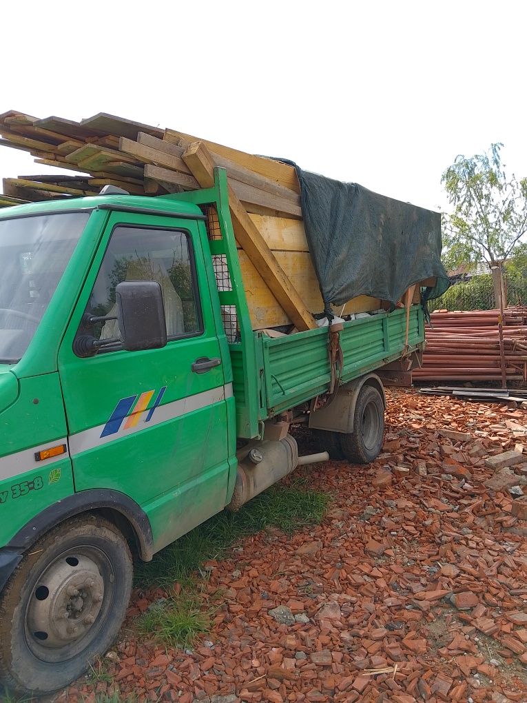 Vând camionetă Iveco basculabilă 3 părți motor 2.5 clasic