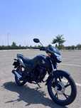 Motocicleta Honda CB125F