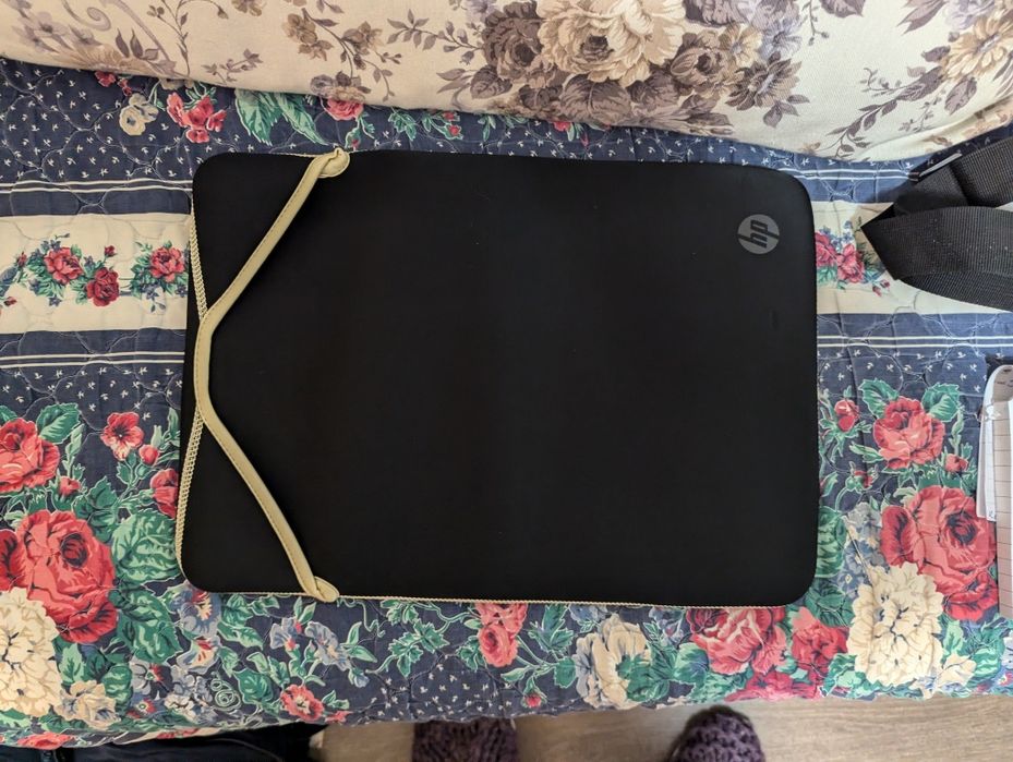 Предлагам калъф за лаптоп