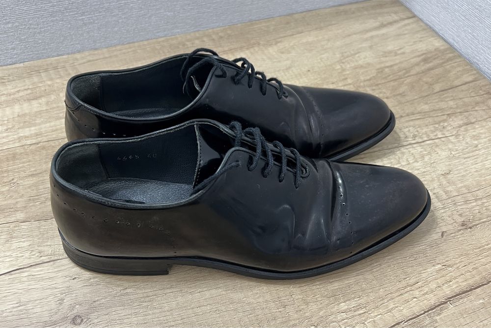 Pantofi barbati Lucas Batini - marime 40, culoare negru